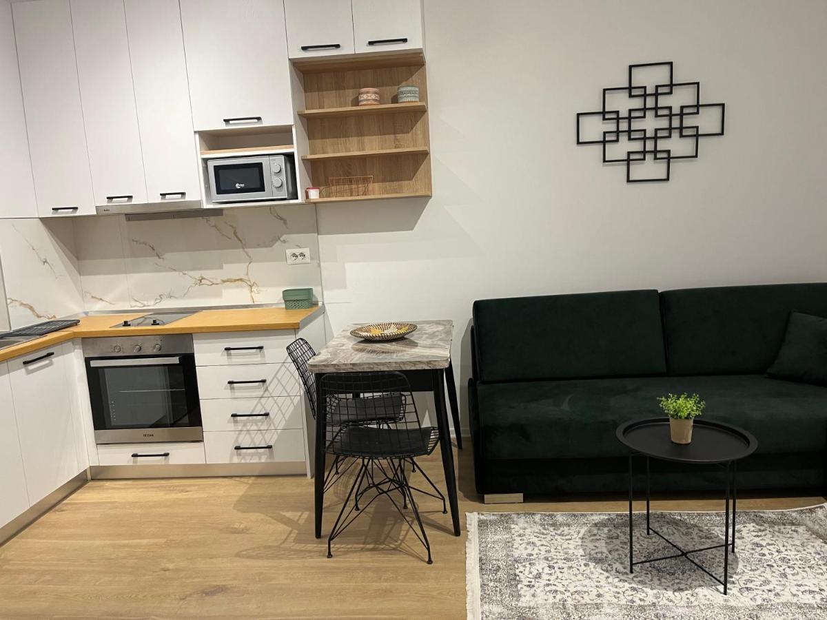 Comfy Nest Apartment- Free Parking Tirana Exterior photo