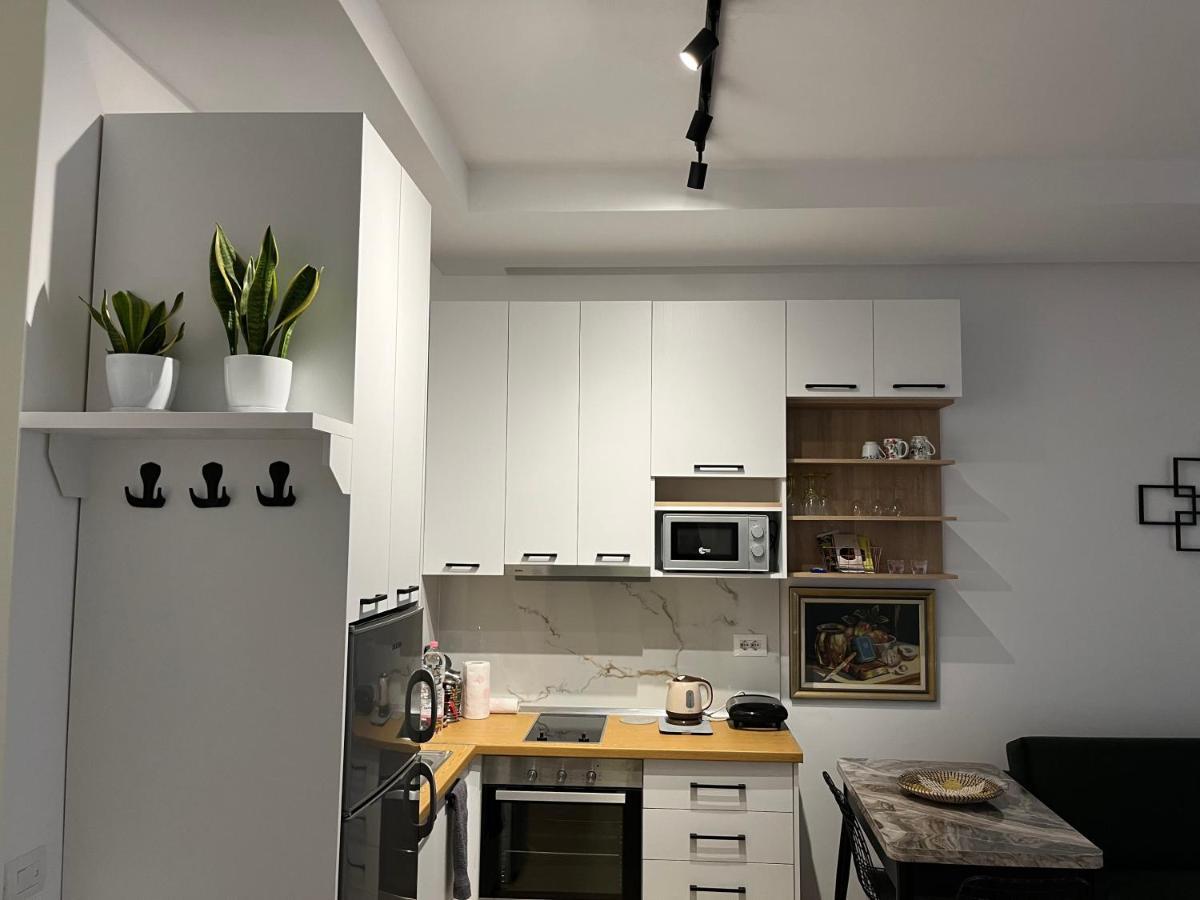 Comfy Nest Apartment- Free Parking Tirana Exterior photo